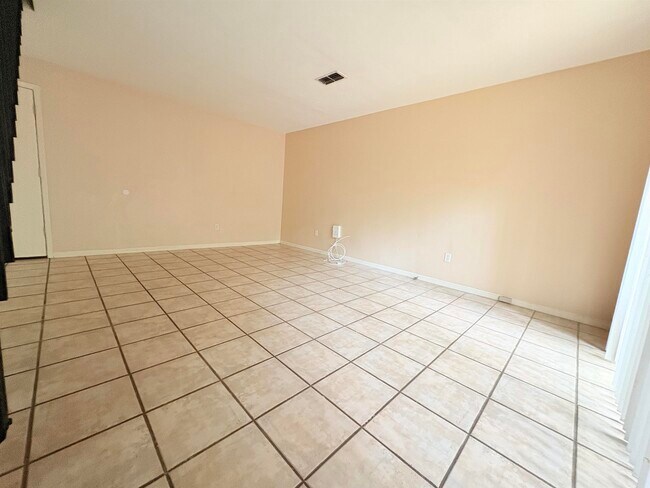 Building Photo - 1403 Stone Rd