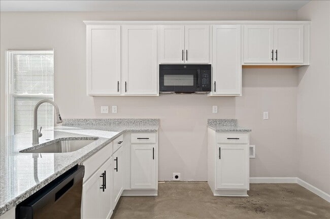 Building Photo - 3312 Tutwiler Ave