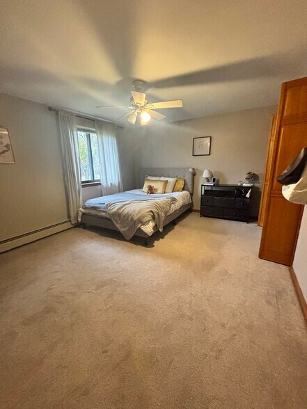 Bedroom - 169 Jefferson Ave