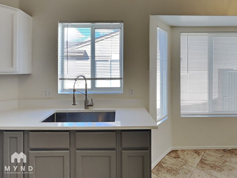 Building Photo - 4123 S Ferris Dr