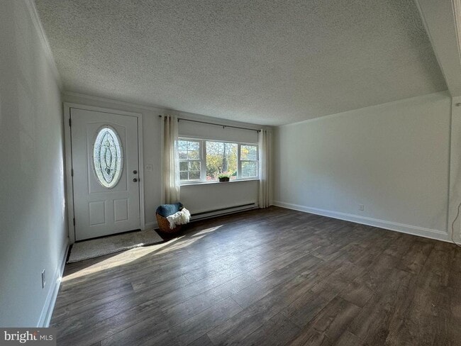 Building Photo - 1581 Skinners Turn Rd