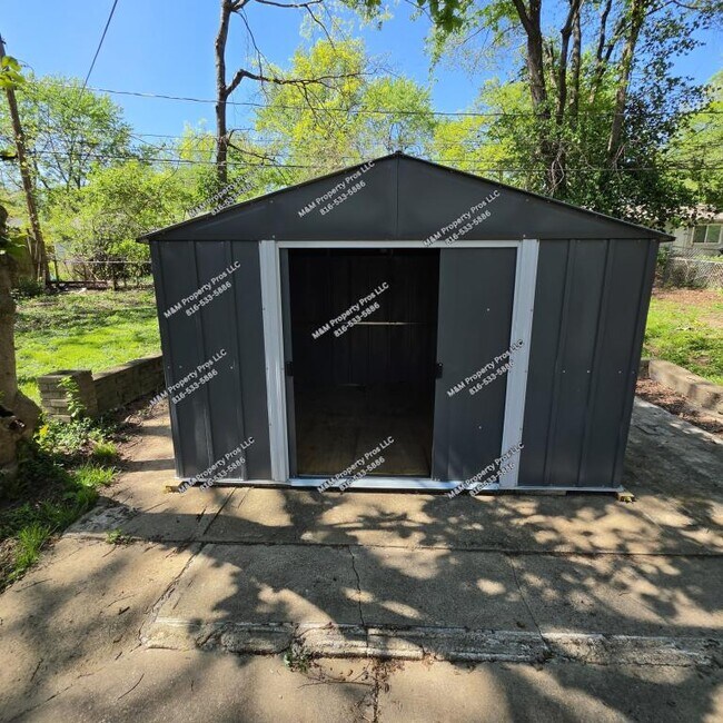 Building Photo - 7610 E 113th St