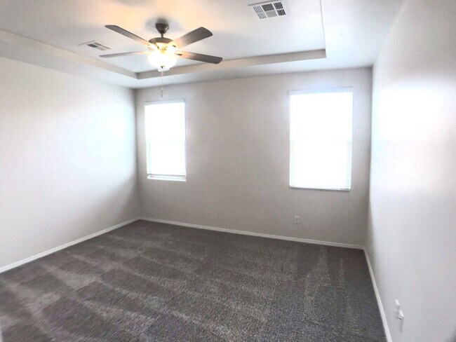 Building Photo - New! Brilliant 3 bedroom Rio Rancho Home. ...