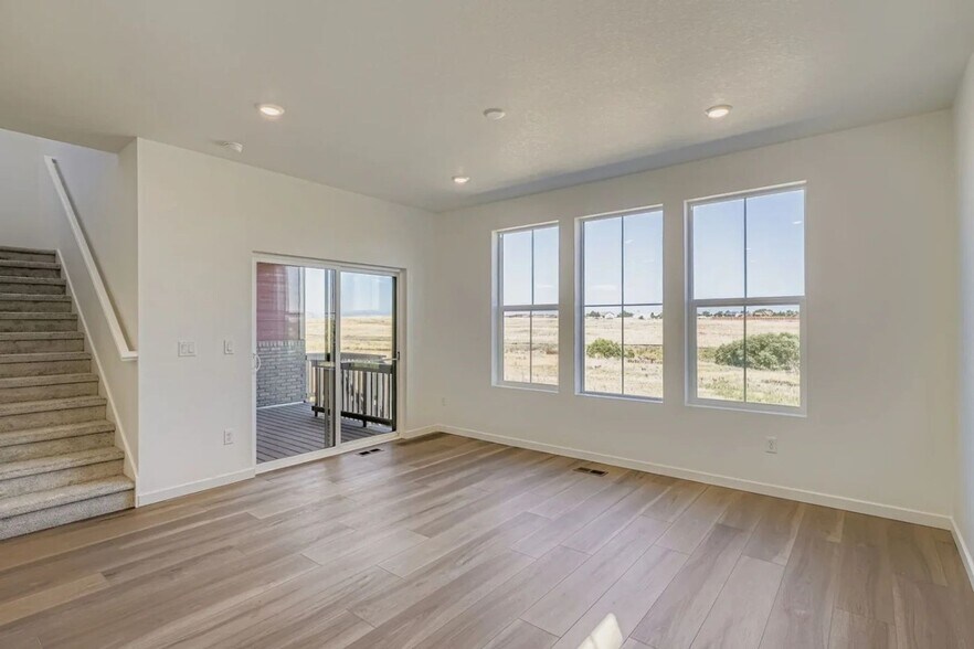 Building Photo - 6699 Juniper Dr