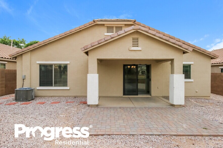 Building Photo - 22272 E Via del Rancho