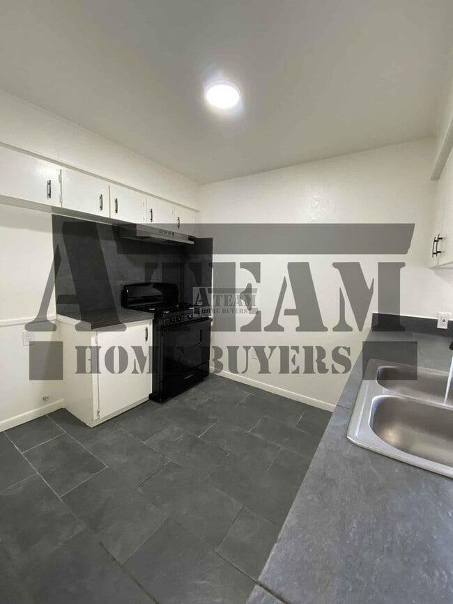 Building Photo - Very Cozy 3 Bed 1.5 Bath in Trinidad