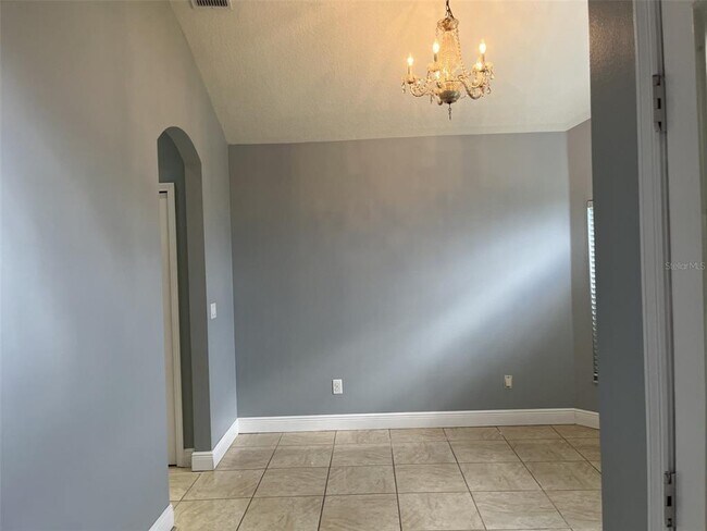 Building Photo - 2725 Crane Trace Cir