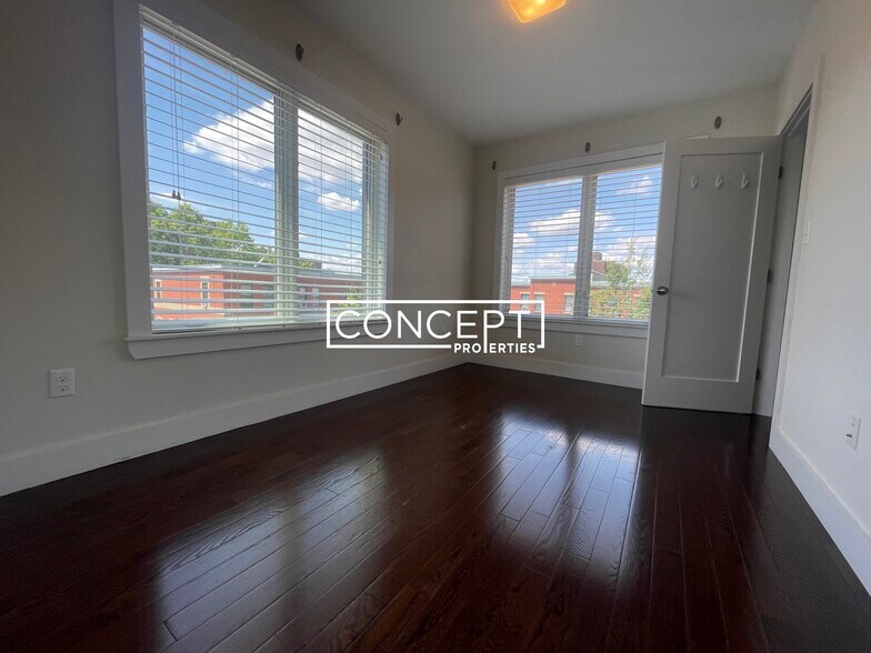 Building Photo - 659 Massachusetts Ave