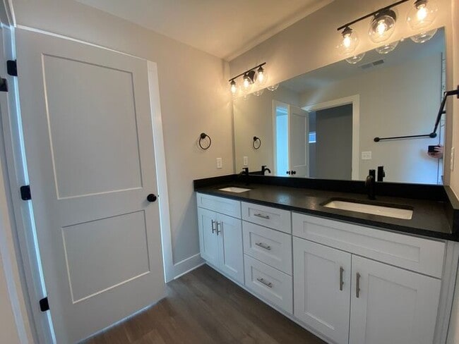 Building Photo - Beautiful New Construction in Madison - 3 Bed 2 Bath - Utilities & Lawncare Included