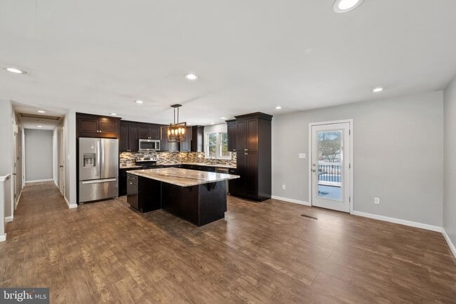 Building Photo - 3206 Seiter Ln