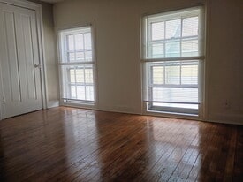 Building Photo - 834 65th St