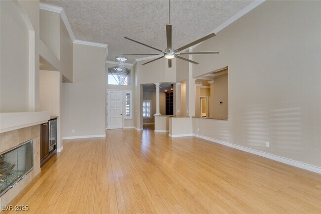 Building Photo - 1841 Indian Bend Dr