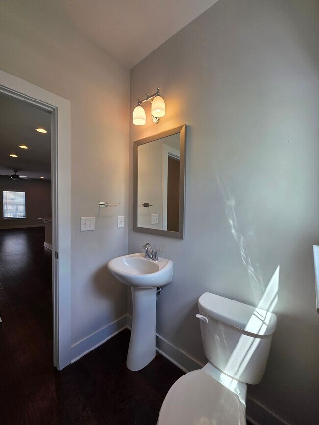 Building Photo - 3779 Oxford Cir
