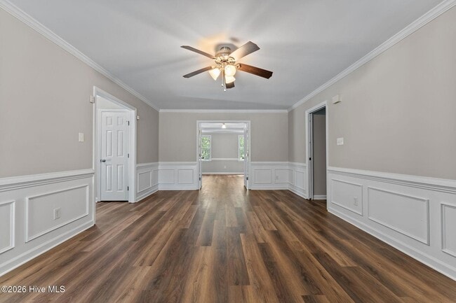 Building Photo - 24 Spring Lake Dr