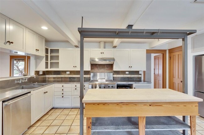 Building Photo - 408 Westwood Terrace