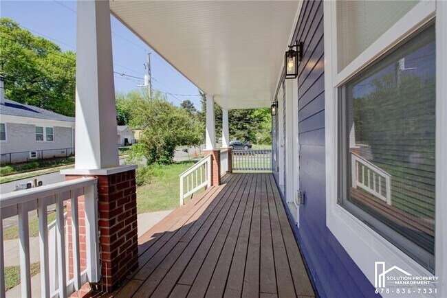Building Photo - 1173 Arlington Ave SW