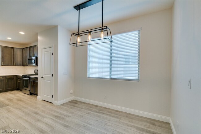 Building Photo - 6633 Autumn Breeze St