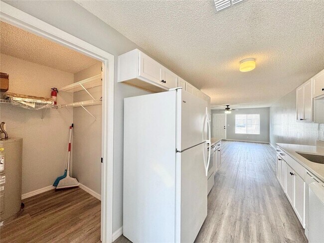 Building Photo - 513 Winter Terrace