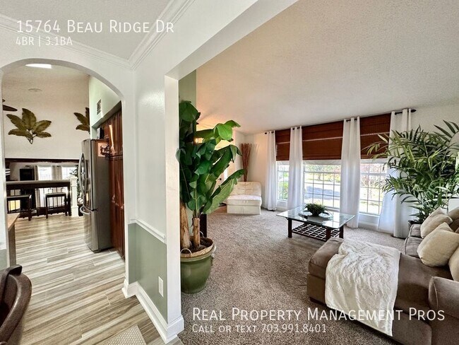 Building Photo - 15764 Beau Ridge Dr