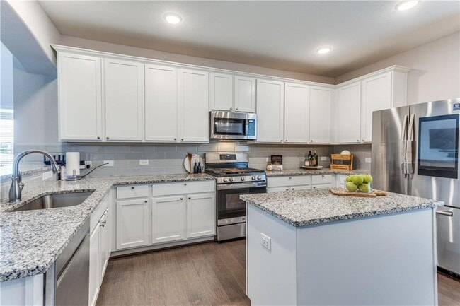 Building Photo - 744 Blue Oak Blvd