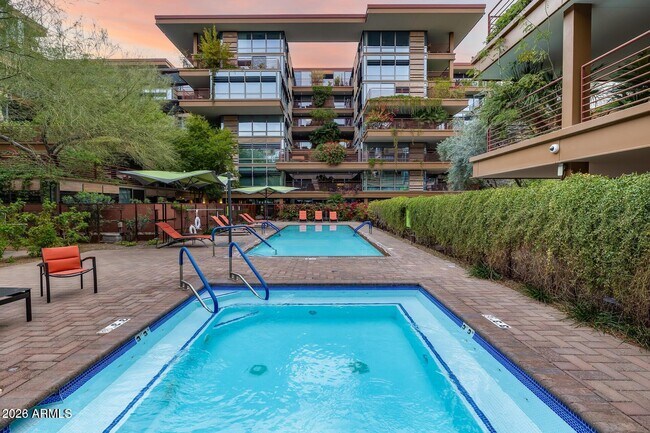 Building Photo - 7131 E Rancho Vista Dr