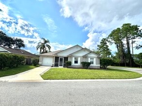 Building Photo - 744 Palm Hammock Cir