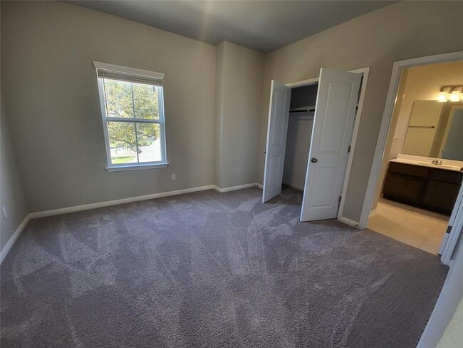 Building Photo - 345 Aqua Spgs Aly