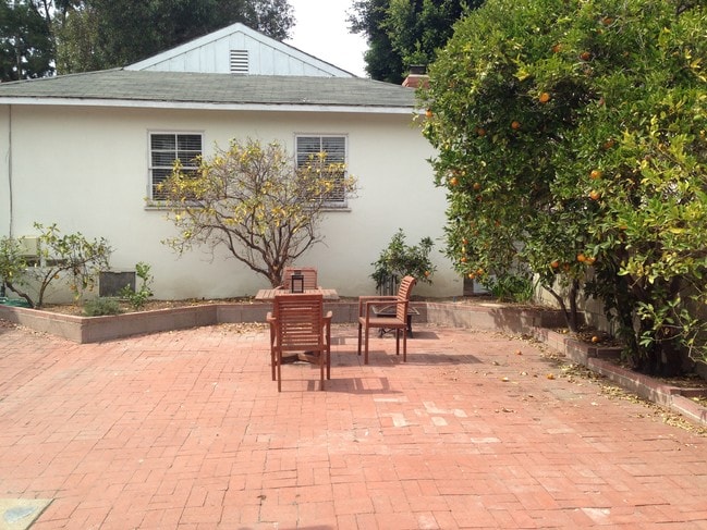 Building Photo - 2900 Palm Ave