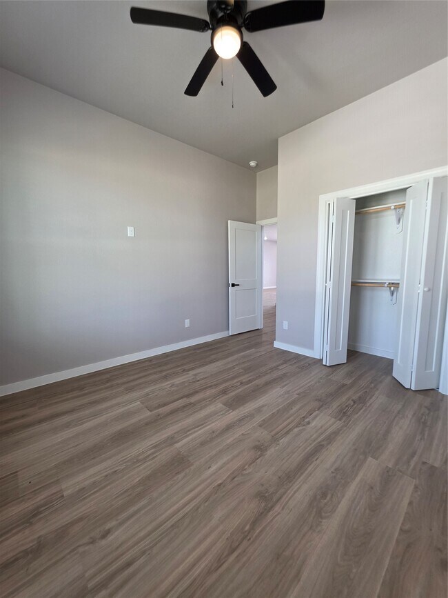 Building Photo - 727 Rd 5714