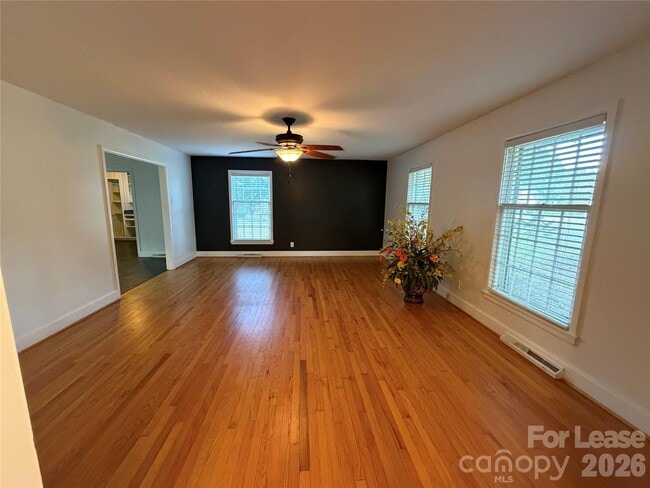 Building Photo - 608 Margaret Dr