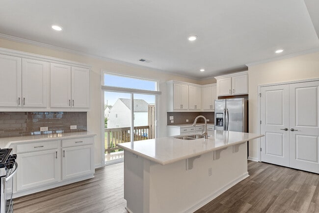 Building Photo - 1928 Austin Ridge Pky