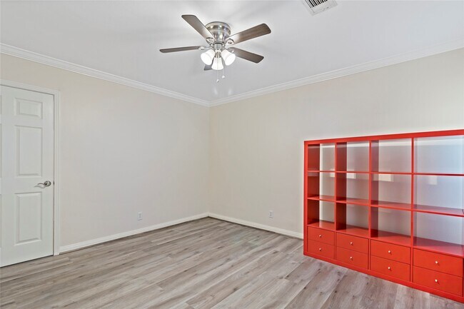 Building Photo - 2530 Wordsworth St