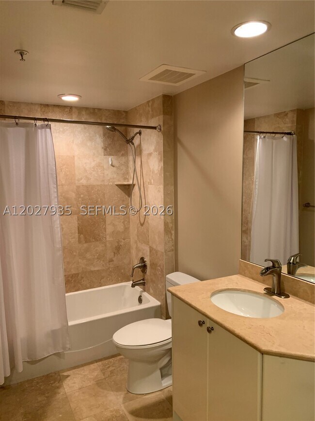 Building Photo - 1745 E Hallandale Beach Blvd