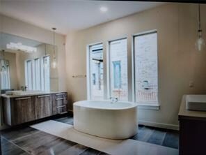 Building Photo - 1405 Ellicott Dr