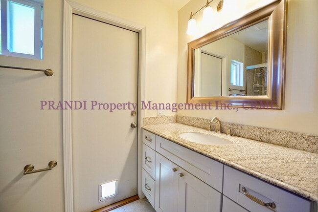 Building Photo - Lovely 3 Bedroom Mariner Cove House Coming...