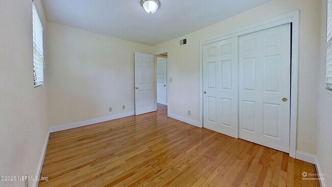 Building Photo - 5148 Floral Bluff Rd