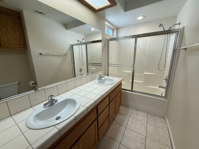 Building Photo - Beautiful Spring Valley Lake Home, 3 Bedrooms, 2 Bathrooms, New Paint