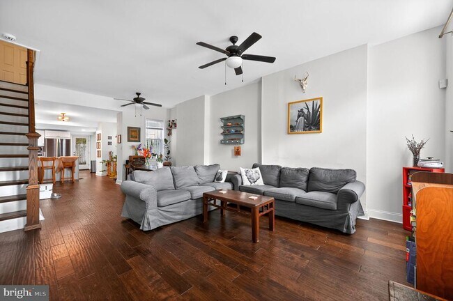 Primary Photo - 2211 N Howard St