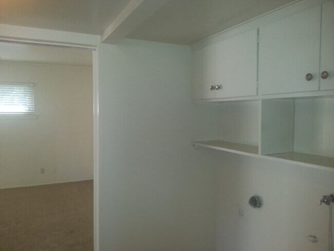 Building Photo - Contemporary Home with a pool near Bullard High School Fresno, CA