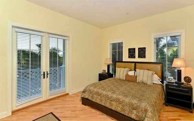 Building Photo - 1080 Seagrove Ln