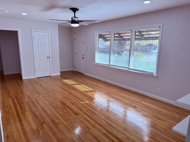 Building Photo - 4210 37th St