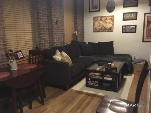 Building Photo - 325 Lafayette St