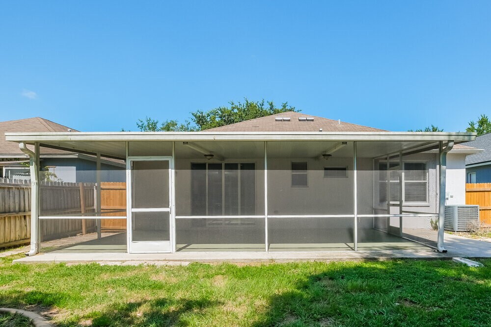 Building Photo - 6717 Cambridge Park Dr