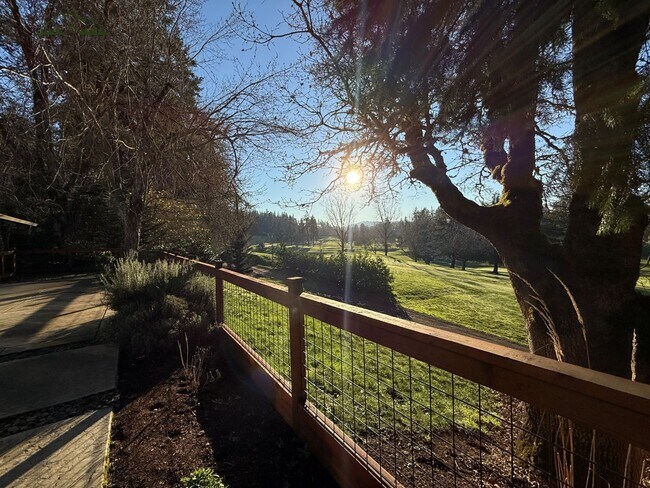 Building Photo - 1808 E 28th Ave