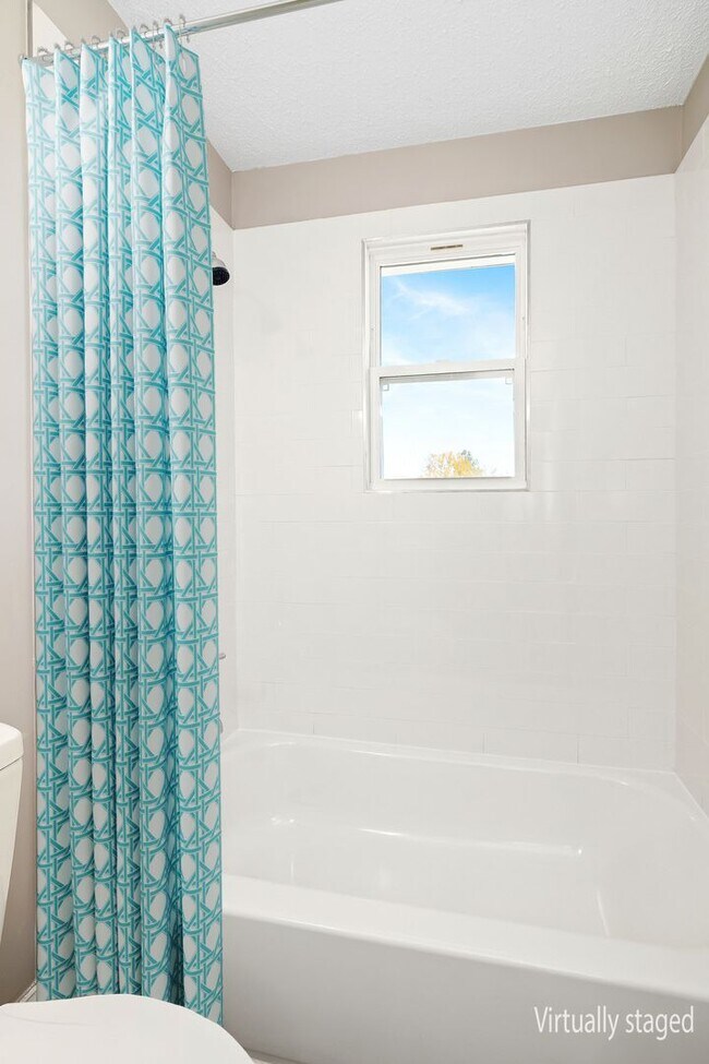 Building Photo - Bright 3-Bedroom, 1-Bath Apartment in Sumter, SC – Pinedale Apartments