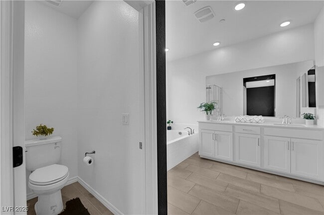 Building Photo - 195 Vander Rdg St