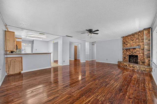 Building Photo - 210 Nettletree St
