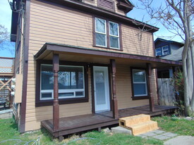 Building Photo - 819 Taylor St