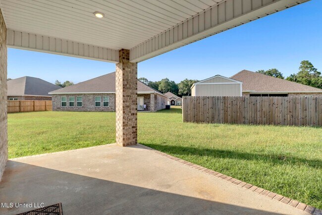 Building Photo - 8025 Crawford Dr