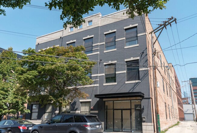 Building Photo - 215 N Racine Ave